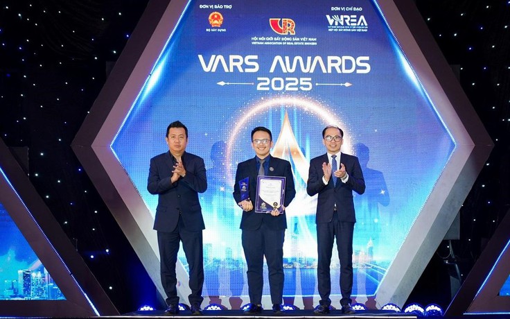 Batdongsan.com.vn được vinh danh là 'Top 1 Thương hiệu công nghệ bất động sản Việt Nam'