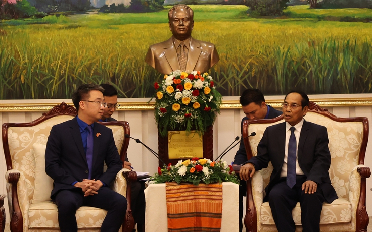 Đặc biệt quan tâm giáo dục thế hệ trẻ giữ gìn truyền thống hữu nghị Việt Nam - Lào