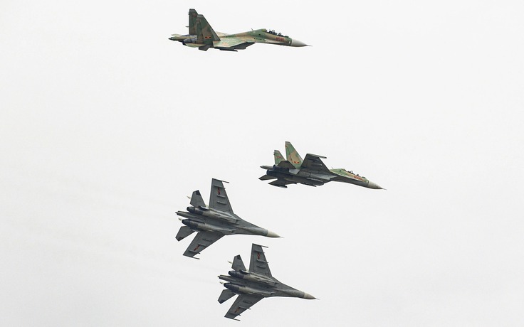 30 máy bay tham gia nhiệm vụ diễu binh A80