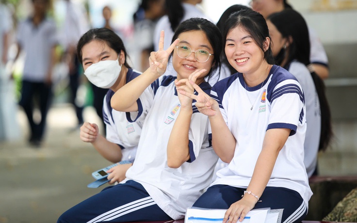 Top 300 thí sinh cao điểm nhất tổ hợp B00 thi tốt nghiệp THPT 2025