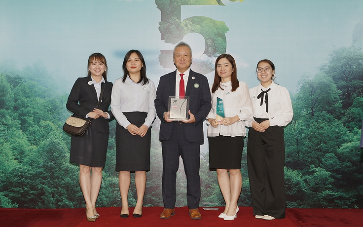 Acecook Việt Nam được vinh danh Top 50 Doanh nghiệp phát triển bền vững tiêu biểu 2025
