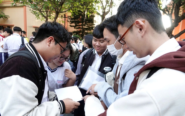 Một trường đại học công lập lấy điểm sàn thấp kỷ lục