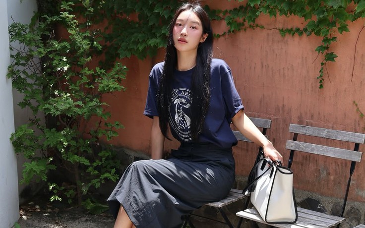 Xinh đẹp, sành điệu mà không sợ nắng với chân váy midi, chân váy maxi