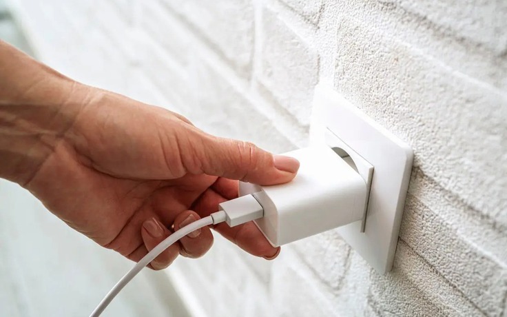 Sạc nhanh bỗng dưng chậm chạp? Thủ phạm có thể là những thứ bạn không ngờ