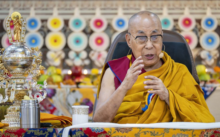 Đạt Lai Lạt Ma tuyên bố sẽ tái sinh, Bắc Kinh lên tiếng