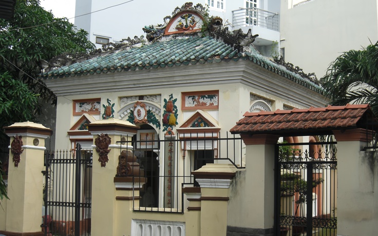 Mộ cổ 129 năm ở TP.HCM, của đại gia giàu thứ 3 Sài Gòn xưa