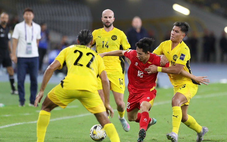 Bóng đá Malaysia có nguy cơ bị FIFA cấm đến năm 2027, hủy trận thắng đội tuyển Việt Nam?