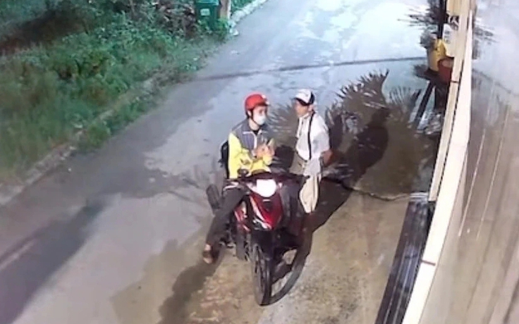 Công an TP.HCM bắt kẻ giật 110 tờ vé số của người khuyết tật