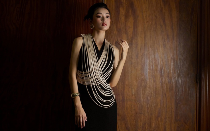 Khí chất nữ quyền thăng hoa trong từng thiết kế thời trang