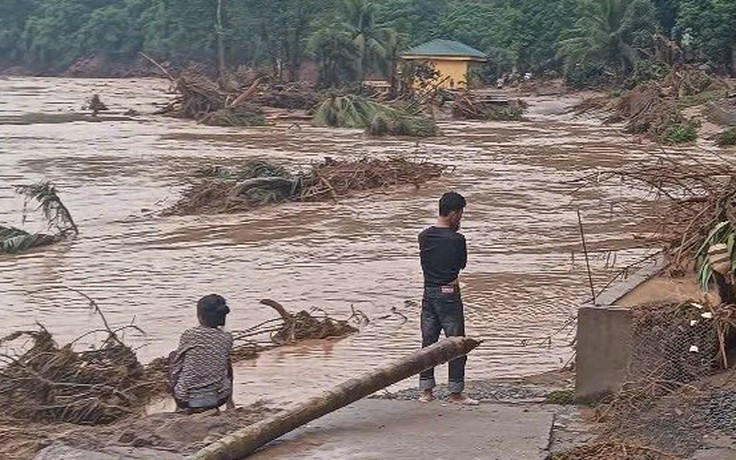 Nghệ An kêu gọi ủng hộ đồng bào bị thiệt hại do lũ