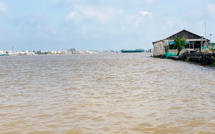 Mực nước lũ sông Mekong và ĐBSCL lên nhanh