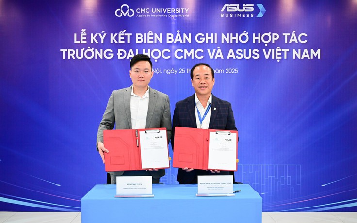 Trường đại học CMC hợp tác với ASUS Việt Nam tặng laptop cho tân sinh viên