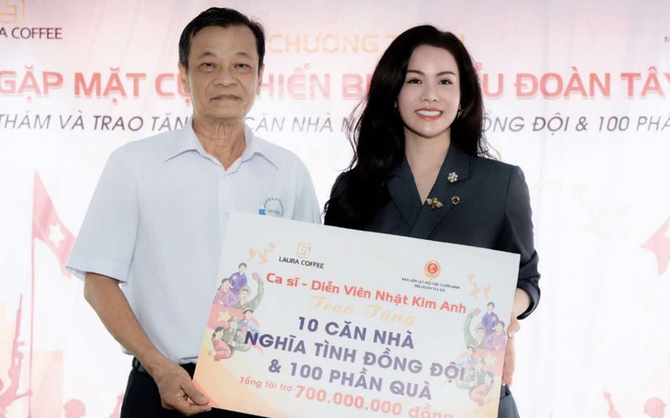Nhật Kim Anh trao tặng 10 căn nhà tại Cần Thơ