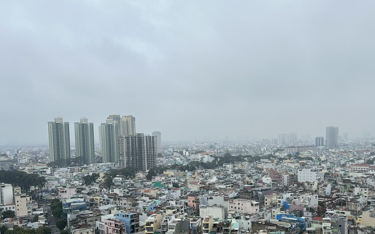 Sáng nay trời TP.HCM như Đà Lạt, sương mù hay ô nhiễm không khí?