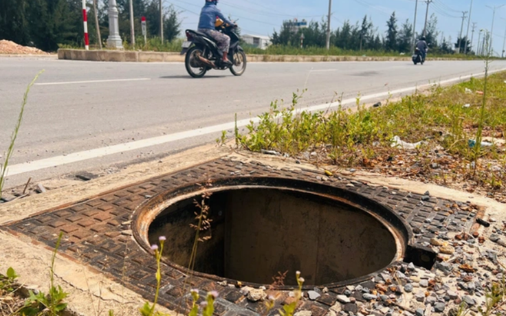 Quảng Trị: Mất hàng trăm nắp hố ga trên tuyến đường trăm tỉ, chủ tịch tỉnh chỉ đạo 'nóng'