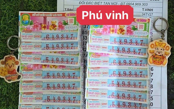 Xổ số miền Nam 4.7: Chàng trai đi đổi thưởng an ủi bất ngờ trúng độc đắc