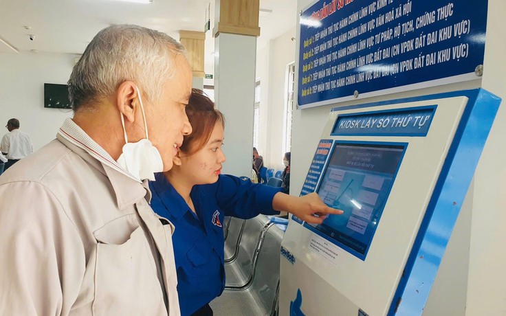 Đà Nẵng: Một số xã ứng dụng AI, giúp dân về thủ tục chính quyền 2 cấp