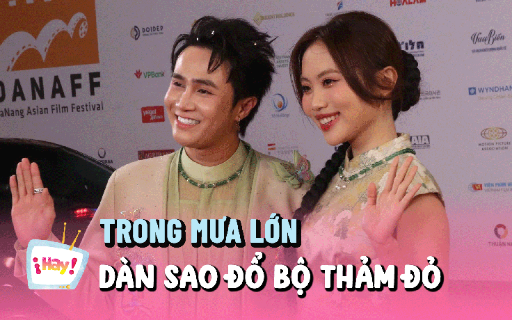 Phương Mỹ Chi, Đinh Ngọc Diệp, Thúy Diễm đội mưa dự thảm đỏ bế mạc Liên hoan phim châu Á Đà Nẵng 2025