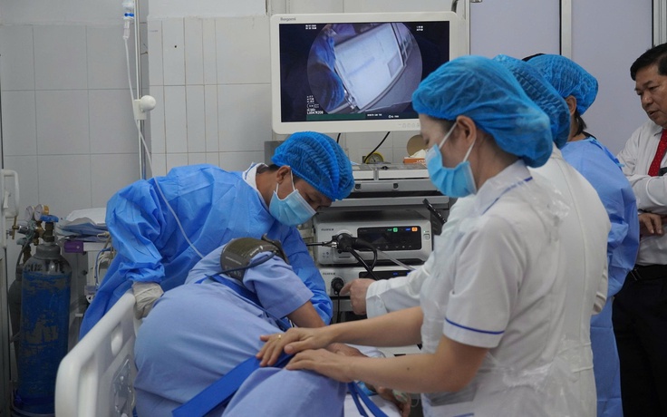 Nội soi siêu âm chẩn đoán ung thư rất sớm triển khai tại miền Tây