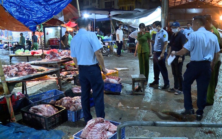 Đường dây giết mổ, tiêu thụ lợn nhiễm bệnh tại Hà Nội