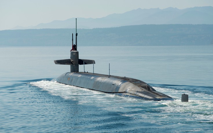 Ông Trump ra lệnh điều động 2 tàu ngầm sau phát ngôn của đồng minh ông Putin