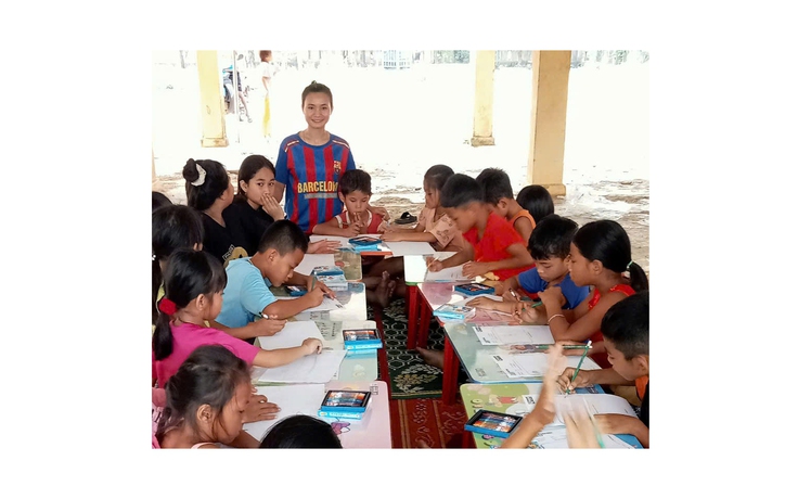 Chung dòng máu Lạc Hồng: Người già truyền lửa, người trẻ dẫn đường nơi biên ải