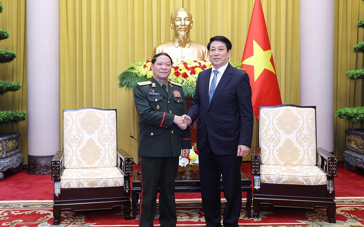 Chủ tịch nước tiếp Chủ nhiệm Tổng cục Chính trị QĐND Lào