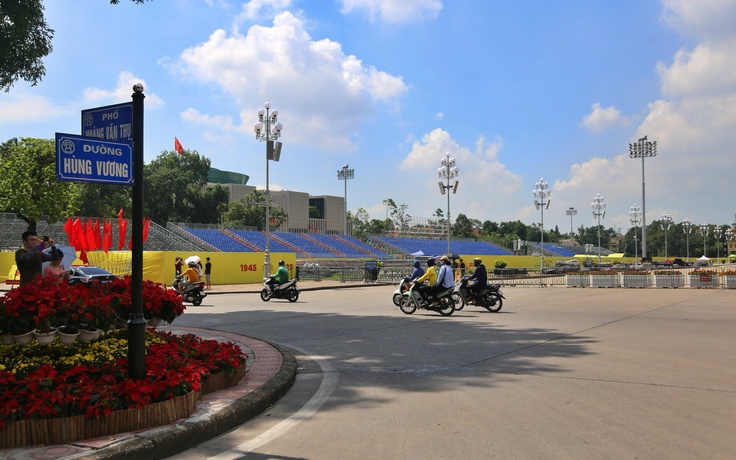 Hình hài khán đài 30.000 chỗ ở Quảng trường Ba Đình phục vụ diễu binh Quốc khánh 2.9