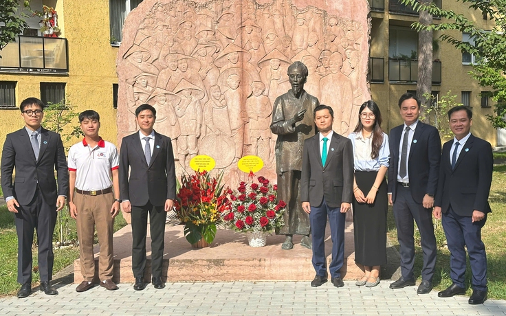 Bí thư T.Ư Đoàn Nguyễn Minh Triết thăm và làm việc tại Hungary