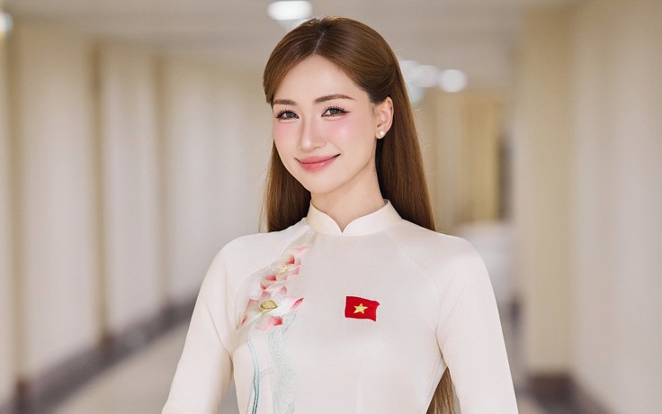 Phía sau màn trình diễn gây xúc động của Hòa Minzy trước 30.000 khán giả