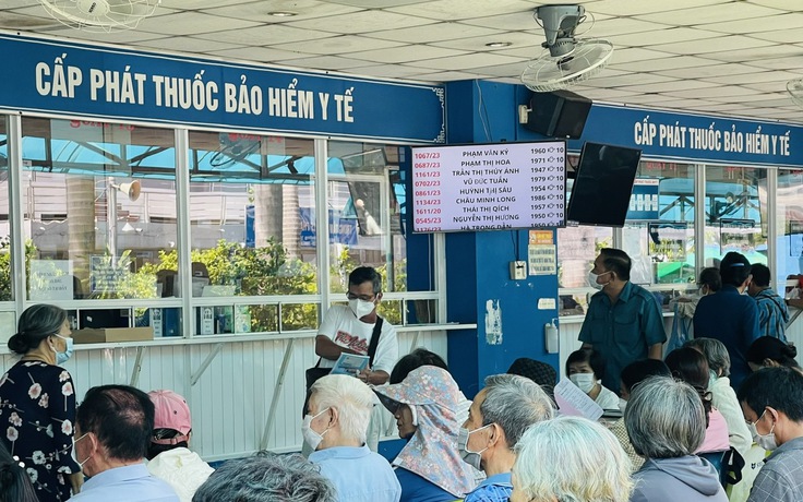 Khẩn trương xử lý chi phí khám chữa bệnh bảo hiểm y tế vượt dự toán