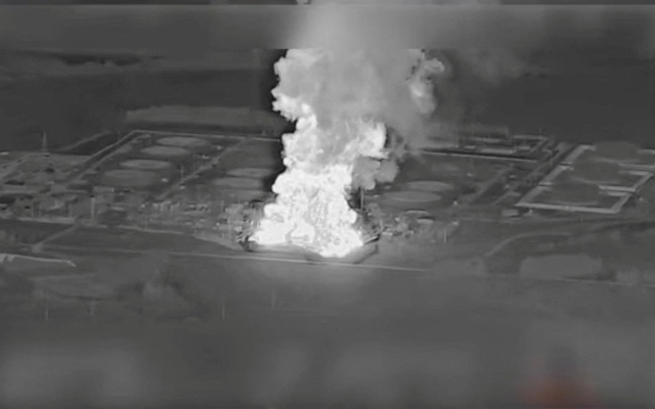 Chiến sự Ukraine ngày 1.276: Kyiv tấn công đường ống dầu Nga, ông Trump nổi giận?