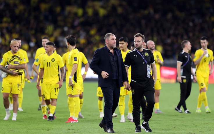 Chủ tịch FAM bị ‘đá ghế’ khiến đội tuyển Malaysia biến động lớn, FIFA sẽ cấm vận?