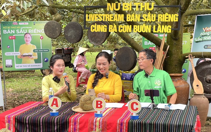 Đằng sau phiên livestream đặc biệt: 60 tấn sầu riêng được chốt ngay tại vườn