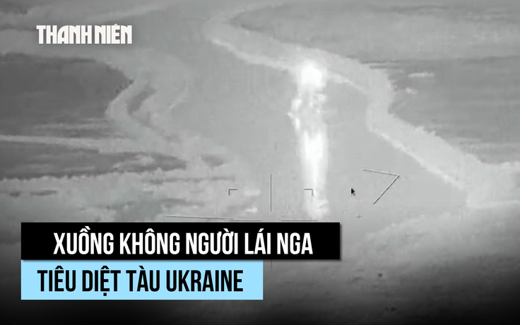 Xem xuồng tự sát Nga lần đầu đánh tàu quân sự Ukraine