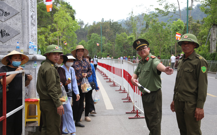 Giữ Tổ quốc bình yên: Bình yên miền đất Phật Yên Tử
