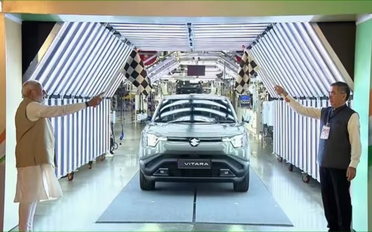 SUV đô thị Suzuki Vitara bổ sung bản thuần điện, liệu có về Việt Nam?