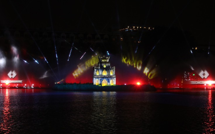 Techcombank trong mùa đại lễ: Tự hào sống cùng thời khắc lịch sử