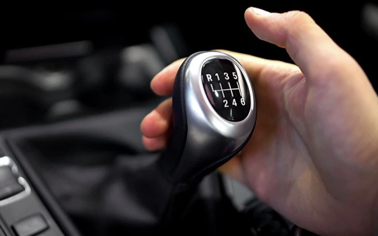 Ô tô số sàn đang dần biến mất