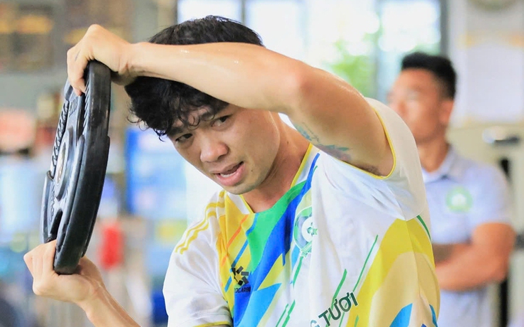 Đằng sau việc đội của Công Phượng 'từ chối' V-League