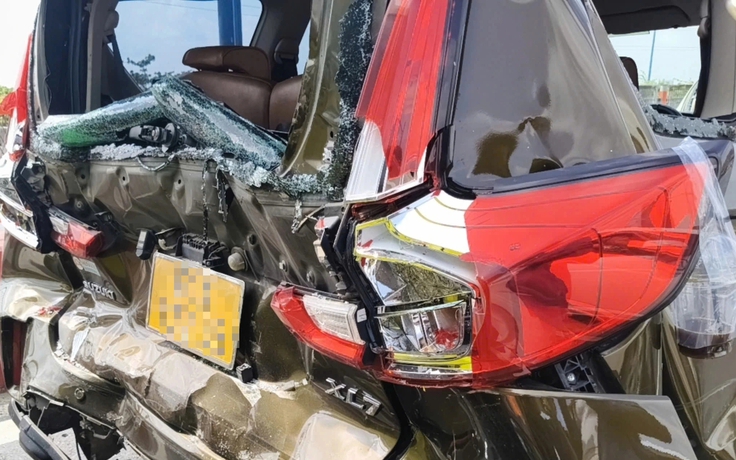 TP.HCM: Tai nạn liên hoàn giữa 5 ô tô trên cầu Rạch Chiếc