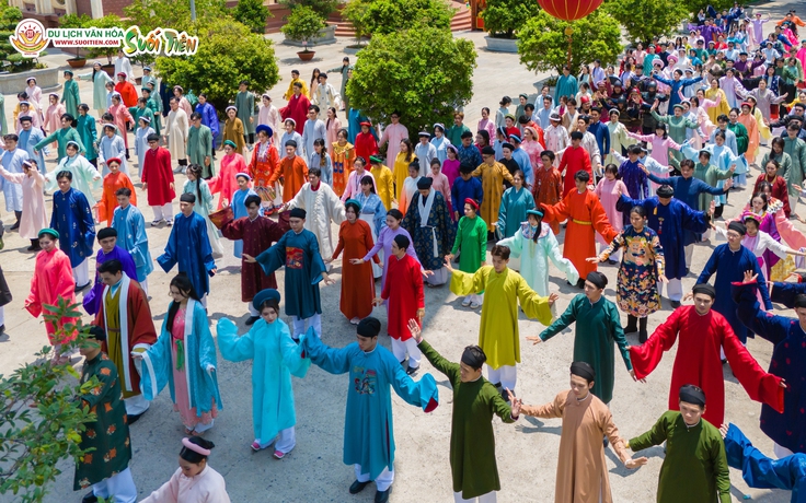 Suối Tiên: 30 năm từ trại nuôi trăn đến khu du lịch văn hóa Việt nổi tiếng