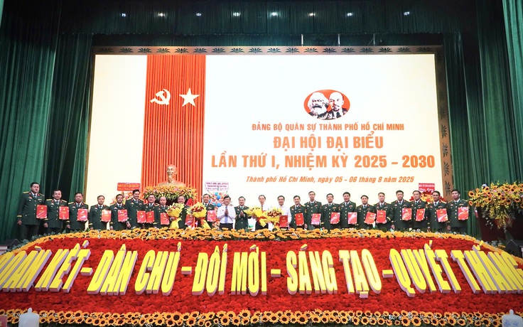 TP.HCM xây dựng lực lượng vũ trang mẫu mực, tiêu biểu, vững mạnh từ gốc rễ