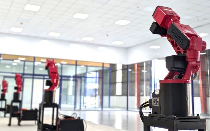 Nhà máy 'tự tiến hóa' làm vật liệu hàng không vũ trụ tại Việt Nam