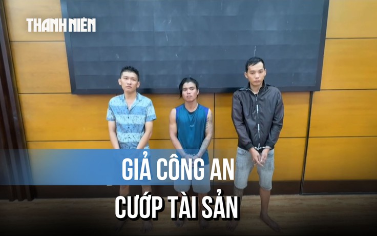 Giả danh công an, cướp tài sản trong công viên lúc rạng sáng
