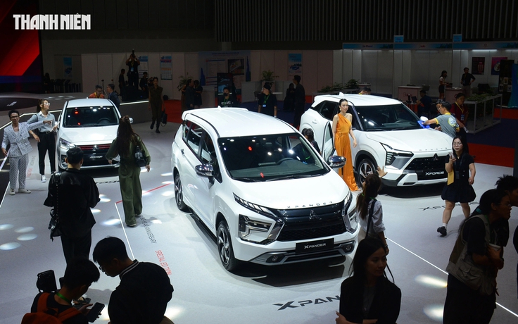 Ô tô hạ giá vẫn khó bán, doanh số nhiều hãng xe sụt giảm