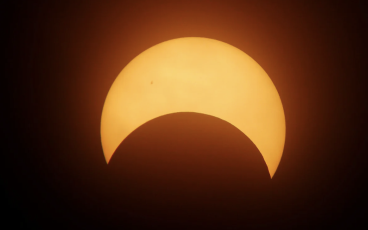 Nhật thực ngày 21.9 khiến dân mạng Việt Nam xôn xao: Thực hư thế nào?