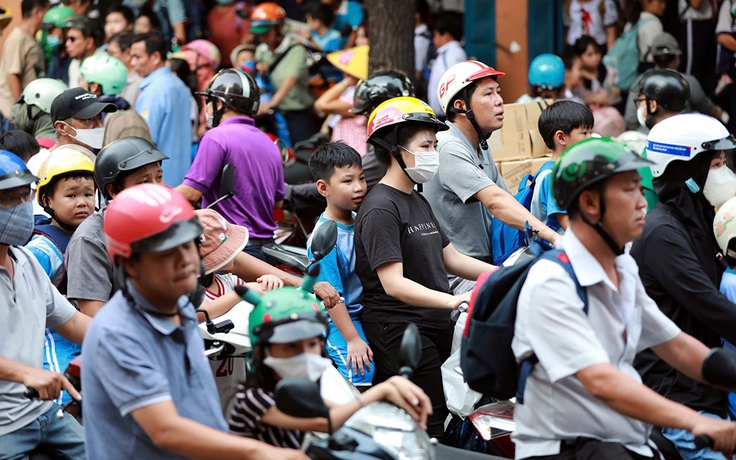 Tiếp tục bức xúc vì 'môn tự nguyện', liên kết