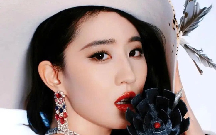 Gia thế giàu có của 'thần tiên tỷ tỷ' Lưu Diệc Phi