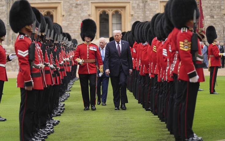 Chùm ảnh: Hoàng gia Anh long trọng đón Tổng thống Trump tại Lâu đài Windsor